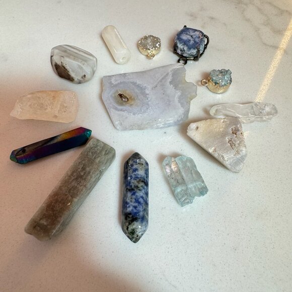 Natural Stone and Crystal Pendant Lot - Picture 8 of 12